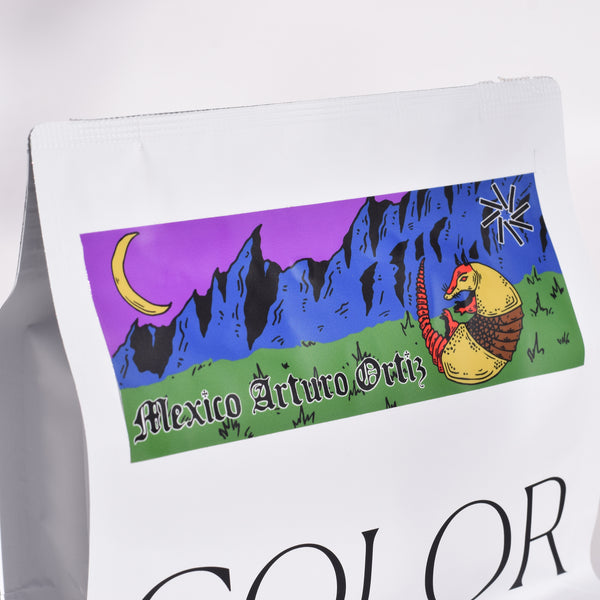 close up of mexico arturo white 10oz whole bean coffee bag
